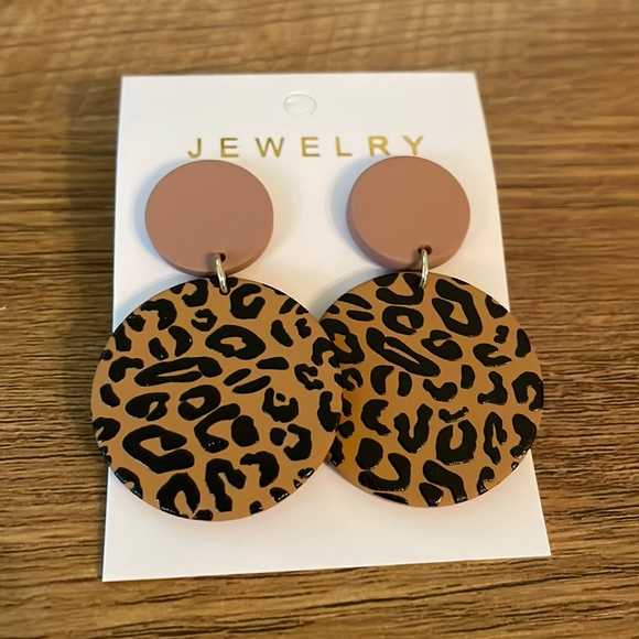 Leopard print earrings - Picture 1 of 3